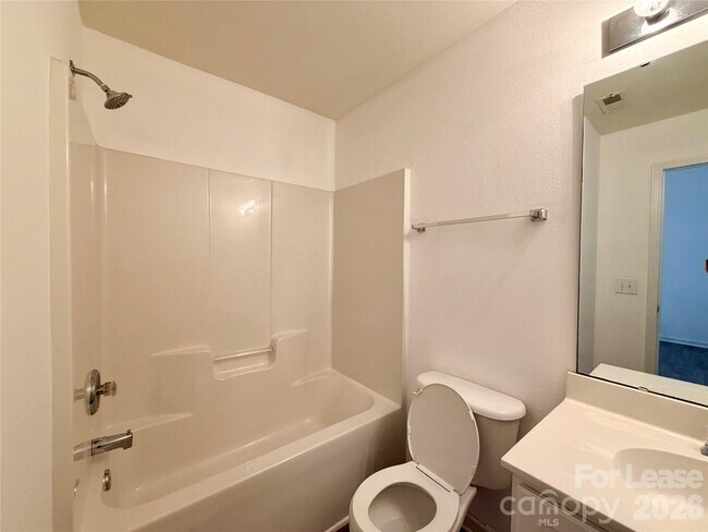 Building Photo - 10968 Princeton Village Dr