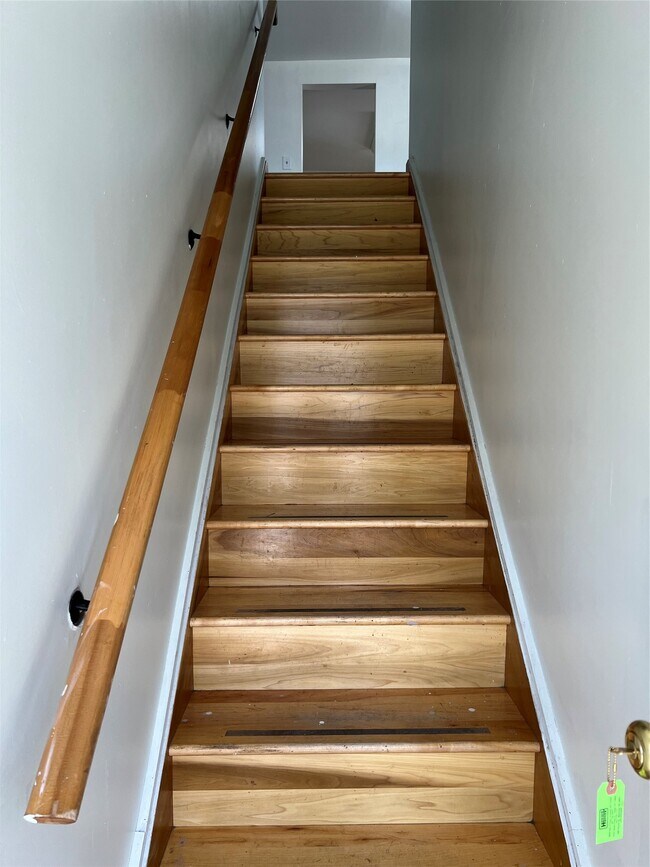 Building Photo - 4 Erie St