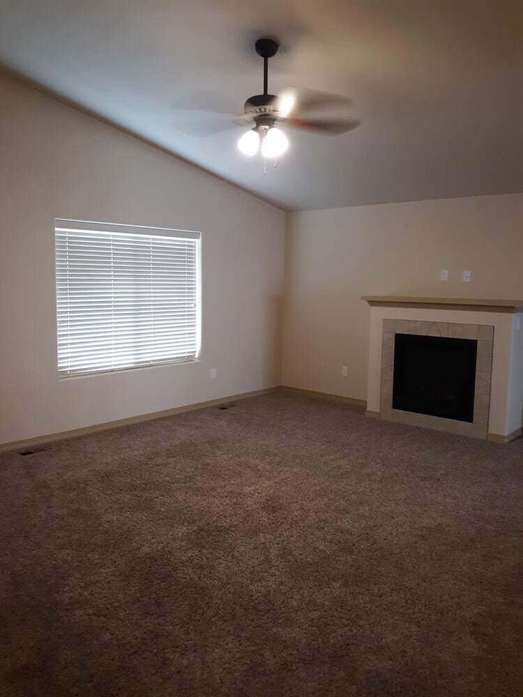 Carpeted living room - 2310 Cliffmoor Ln