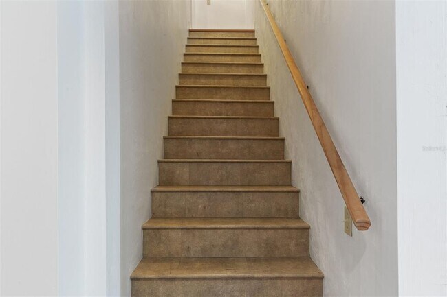 Building Photo - 2506 SW 9th Dr