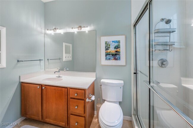 Building Photo - 425 2nd Ave S