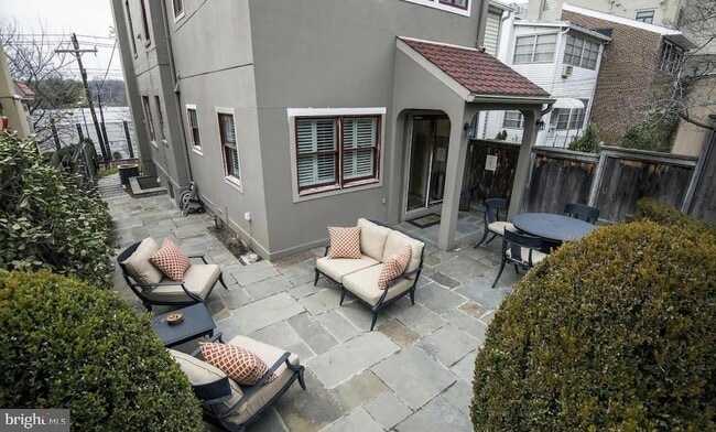 Building Photo - 5149 MacArthur Blvd NW