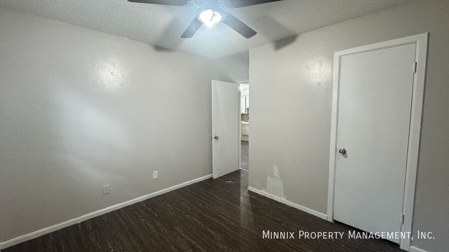 Building Photo - 3102 Ave. N-