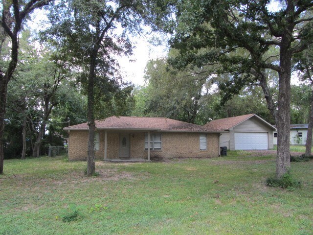 Primary Photo - 61 Veronica Ln