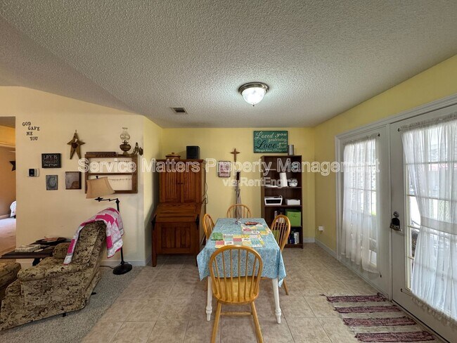 Building Photo - 6277 Pansy Dr