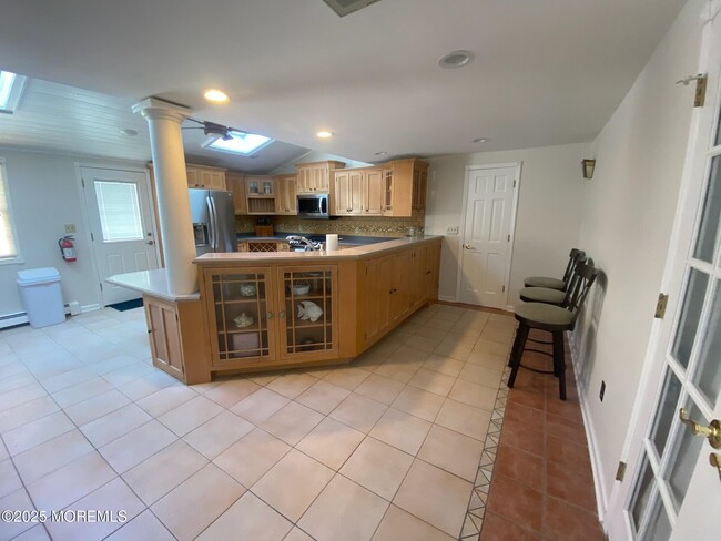 Building Photo - 106 Surf Dr
