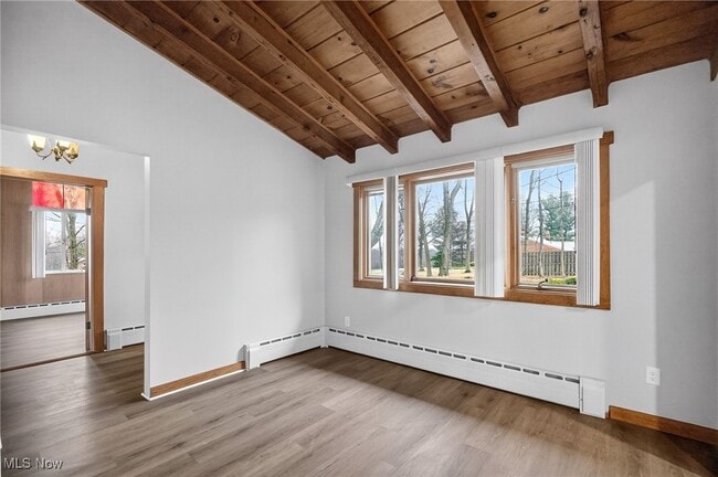 Building Photo - 3863 Wiltshire Rd