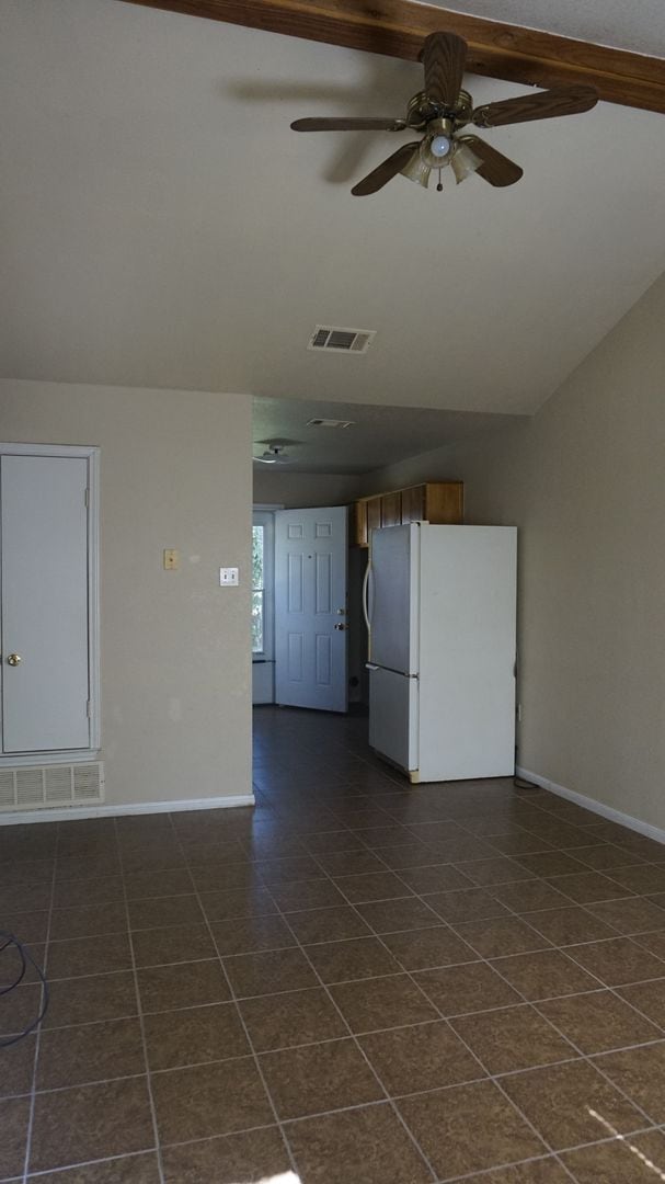 Building Photo - 310 W Washington Ave