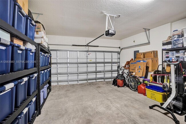 Building Photo - 8193 Cinch Way