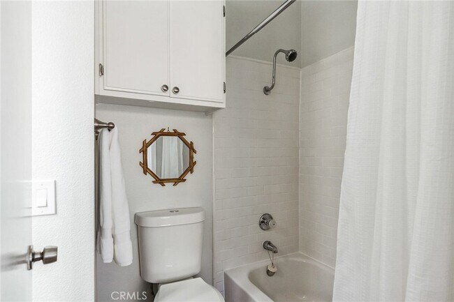 Building Photo - 30902 Club House Dr