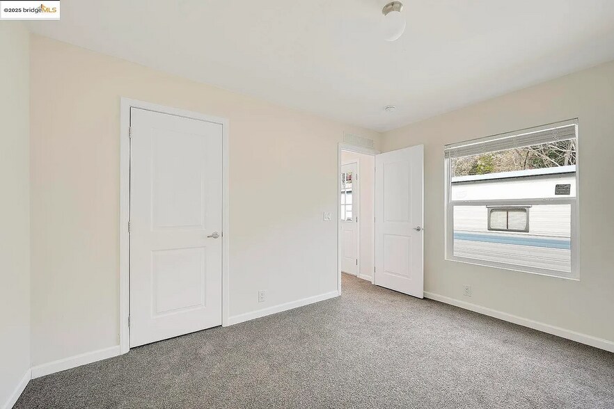 Building Photo - 9510 Harbor Dr