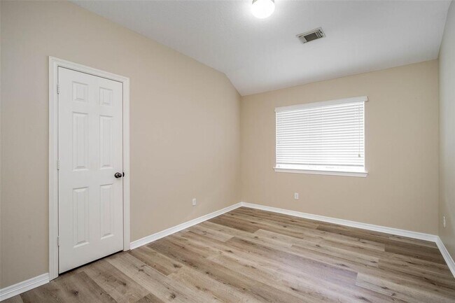 Building Photo - 20214 Sunset Ranch Dr