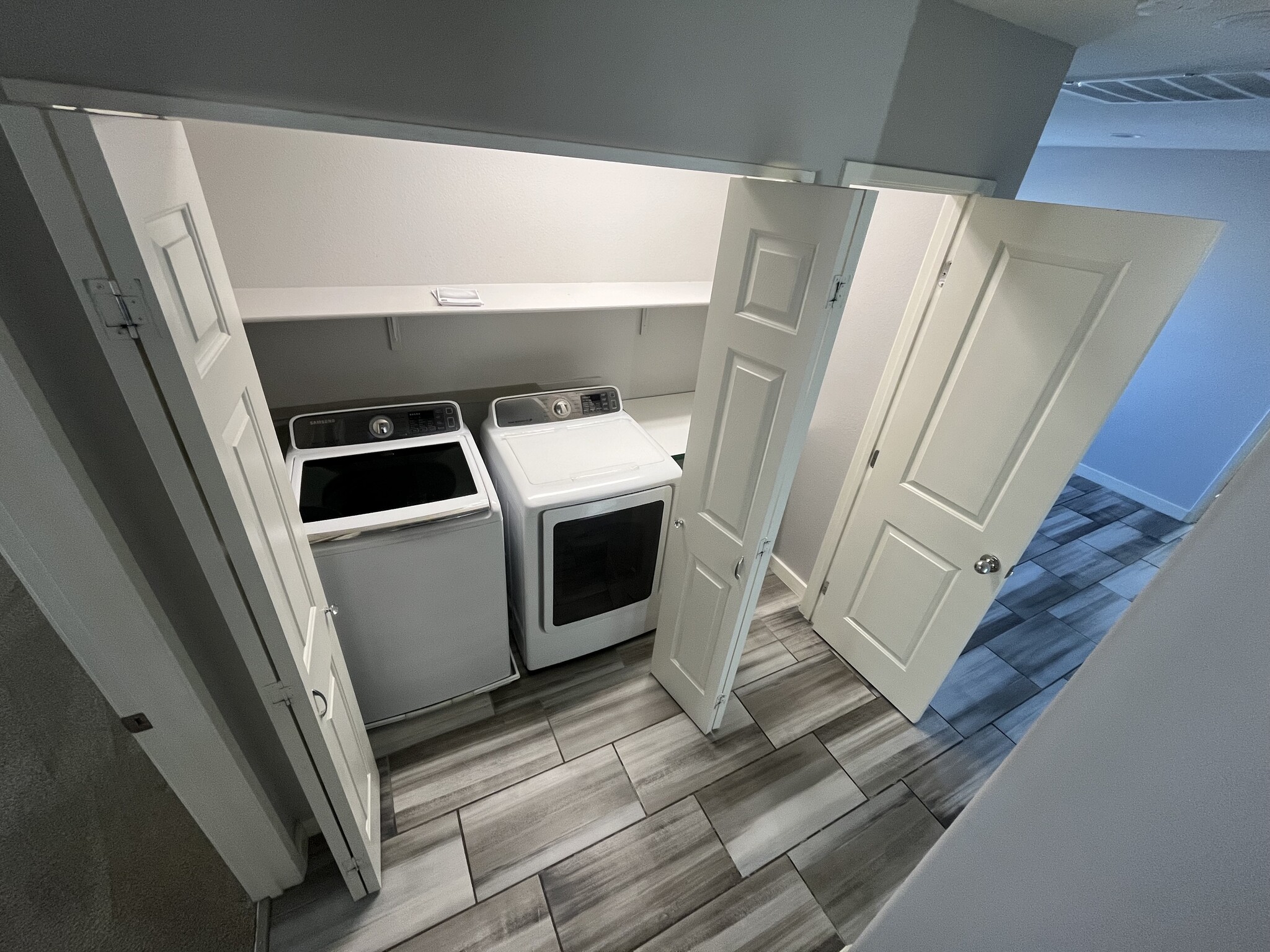 Laundry - 401 Ambitious St