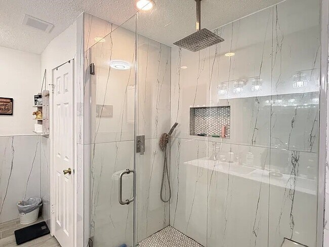 Building Photo - 3211 S Peach Hollow Cir