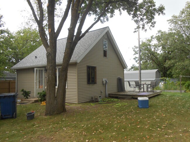 Primary Photo - 311 Roosevelt Rd SW