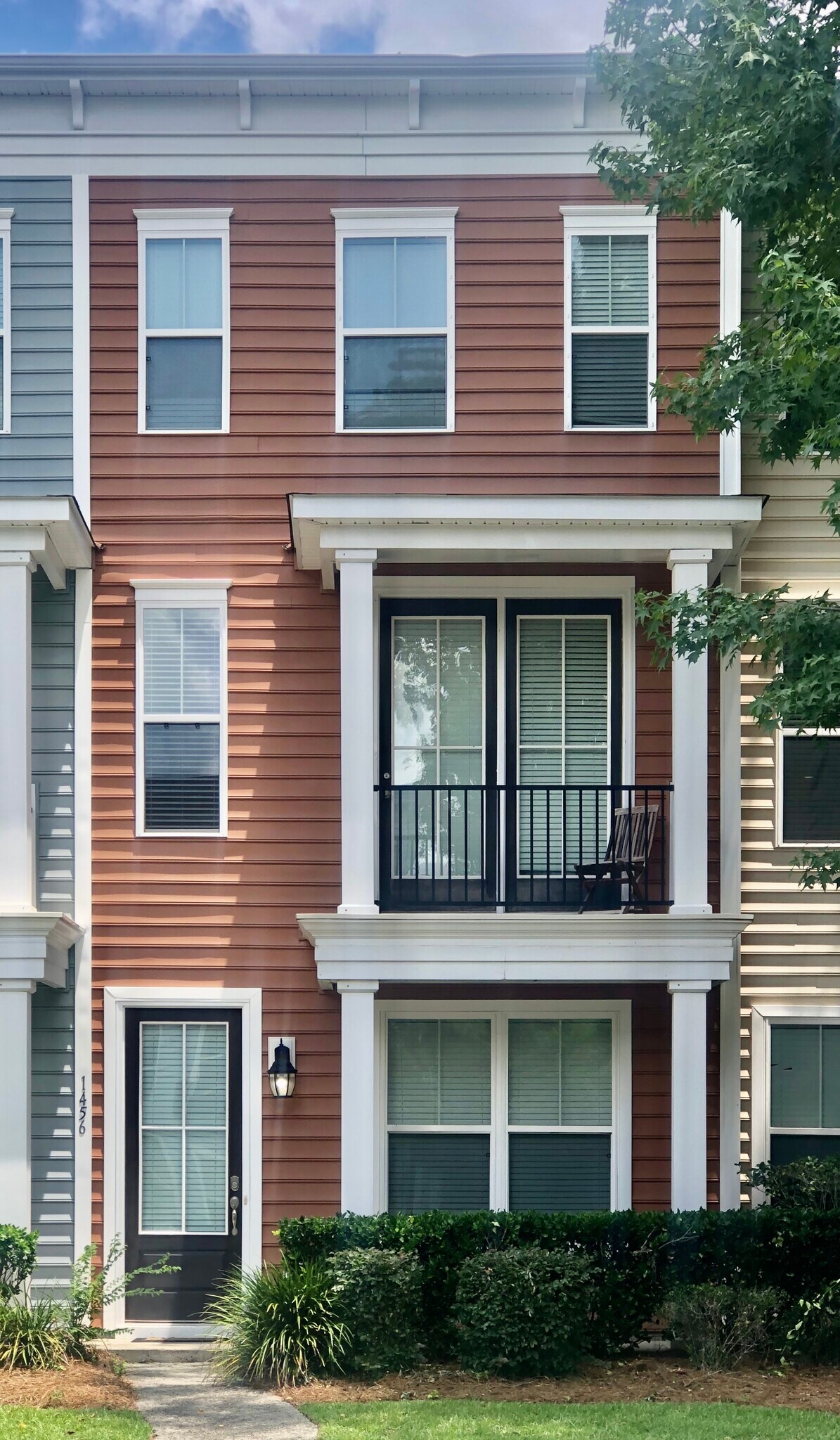 Front View - 1456 Roustabout Way