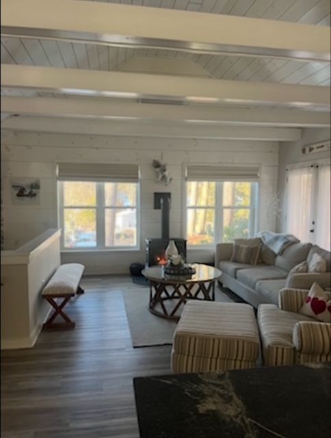 Building Photo - 880 W Wakefield Blvd