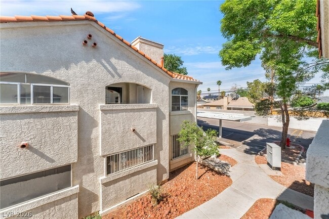 Building Photo - 4320 W Lake Mead Blvd