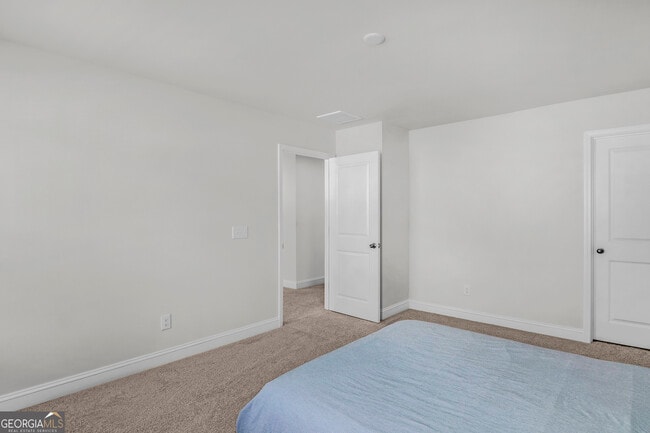 Building Photo - 340 Dendron Dr