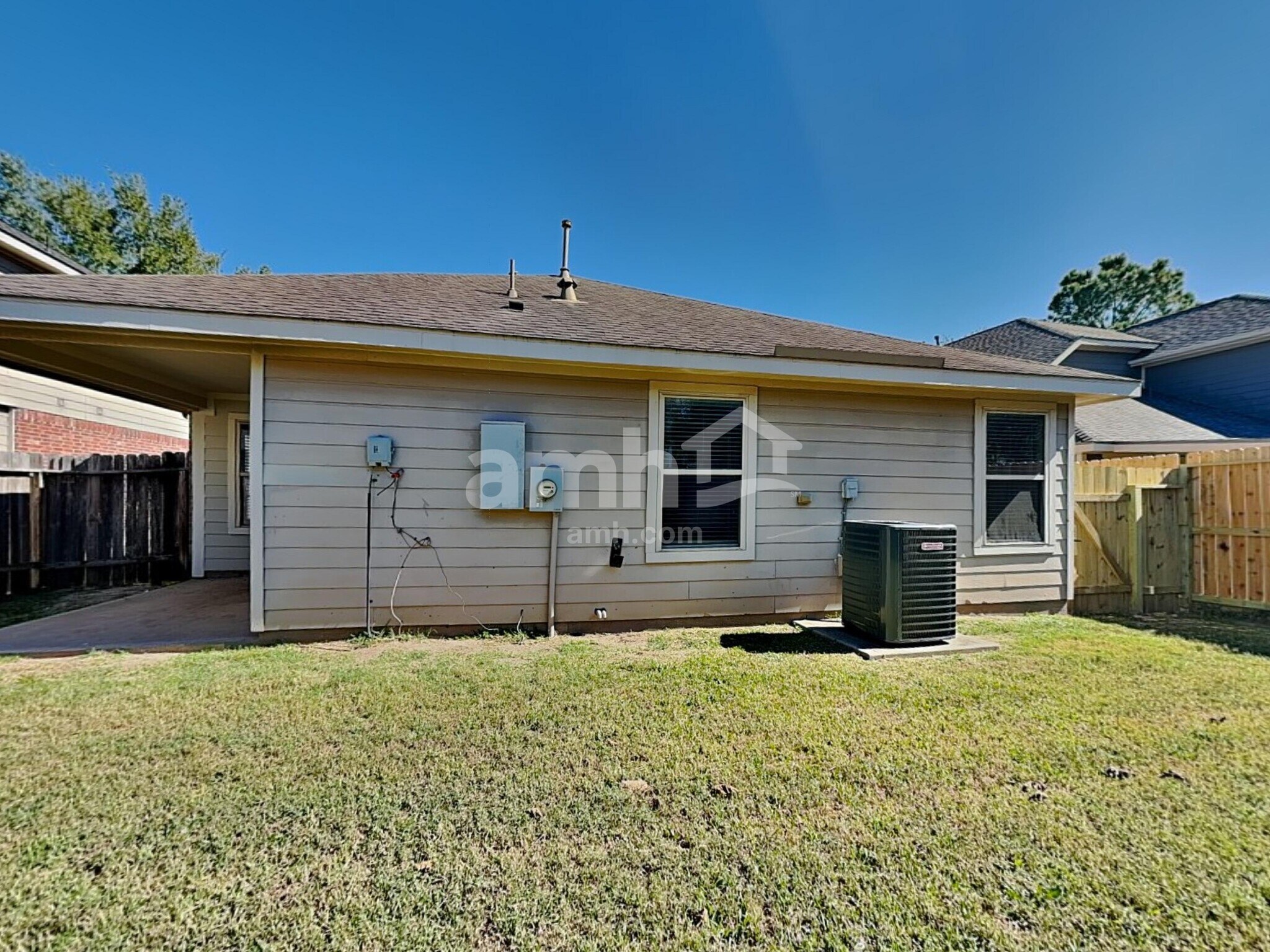 Building Photo - 9215 Birch Springs Dr