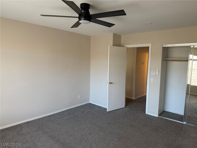 Building Photo - 1424 Red Sunset Ave