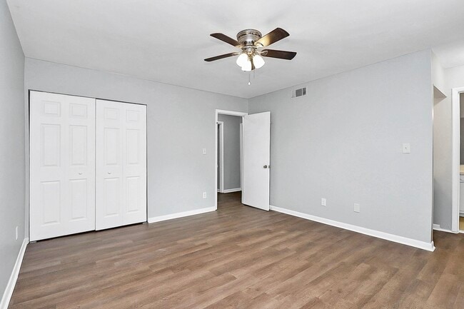 Building Photo - 9121 Troon Ln