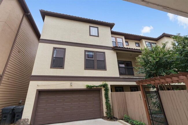 Building Photo - 3943 Gibson St