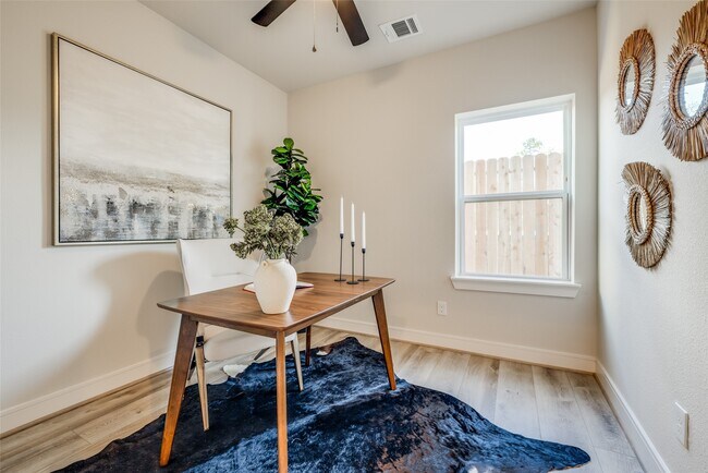 Building Photo - 6506 Old Olive Tree Dr