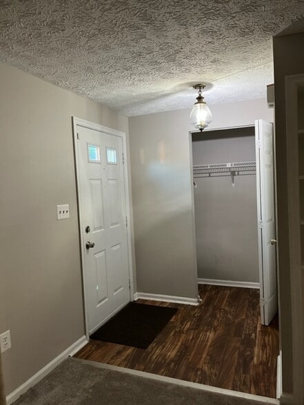 Building Photo - 3617 Laurel View Ct