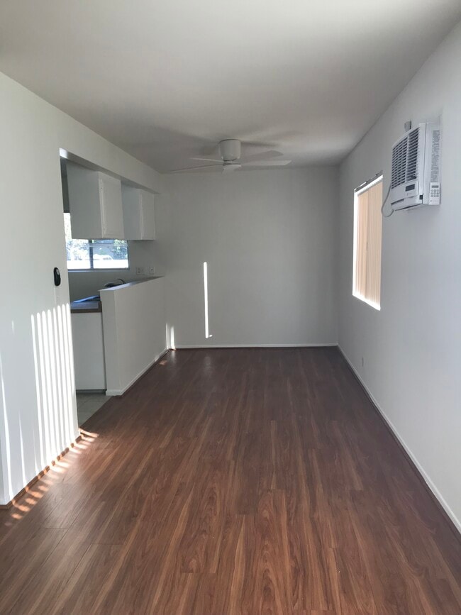 Dining roomKit - 319 Mariposa Ave