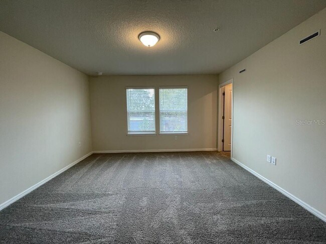 Building Photo - 2760 Bright Bird Ln