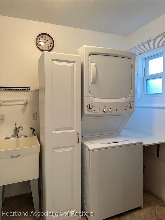 Building Photo - 3120 Spinks Rd