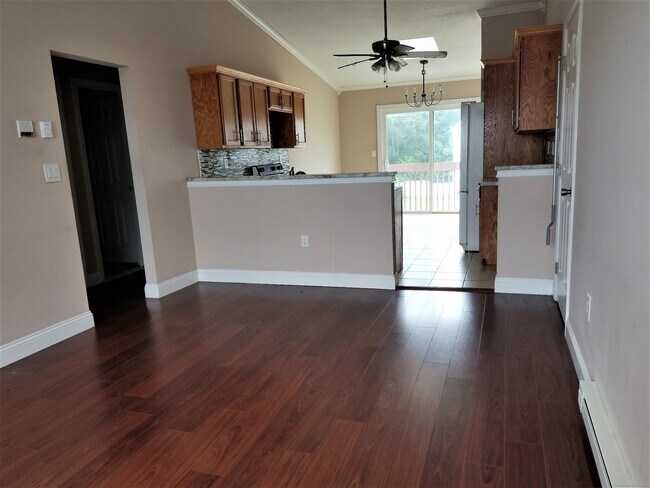 Building Photo - 89 Coleman St