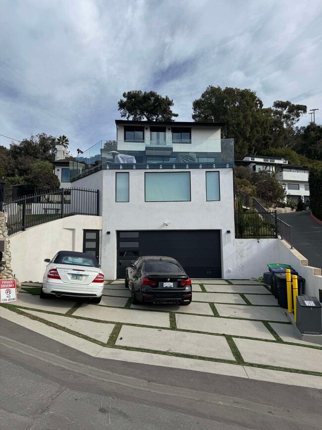 Building Photo - 31502 Mar Vista Ave