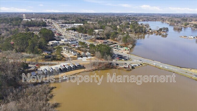 Building Photo - 97 Carroll Cir