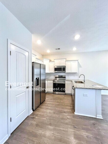 Building Photo - 218 Ansley Wy