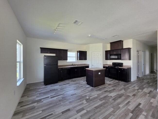 Building Photo - 4/2/2-Mardi Gras Floorplan