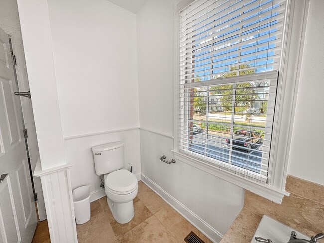 Building Photo - Fully Furnished Waterfront Elegance on Mai...