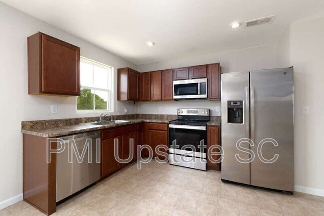 Building Photo - 320 Maplestead Farms Ct