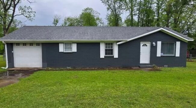 Primary Photo - 40 Edgehill Dr