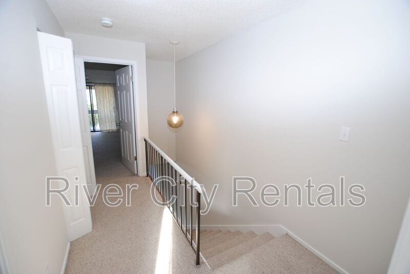 Building Photo - 7769 Point Vicente Ct