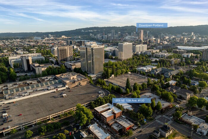 Close to downtown Portland, accessible via numerous transit options and biking - 1509 NE 10th Ave