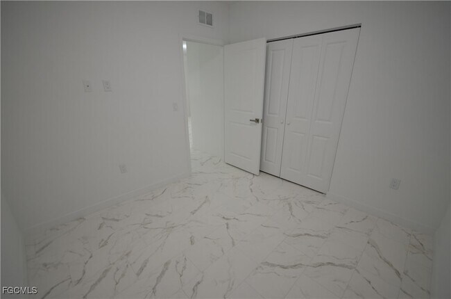 Building Photo - 2181 Mitchell Ct