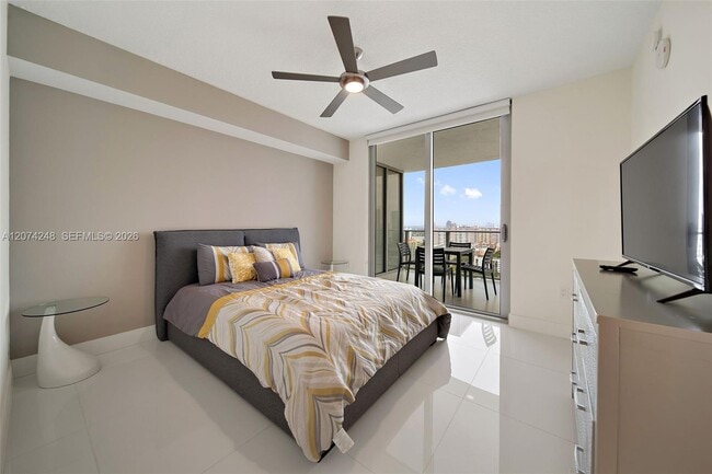 Building Photo - 300 Sunny Isles Blvd
