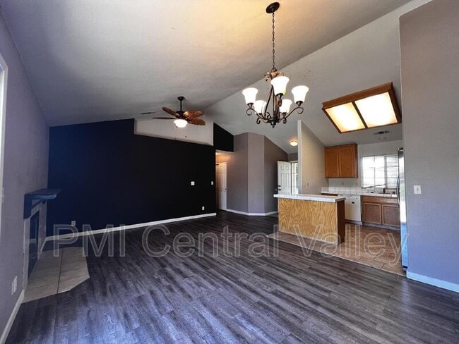 Building Photo - 3492 Gerald Ct