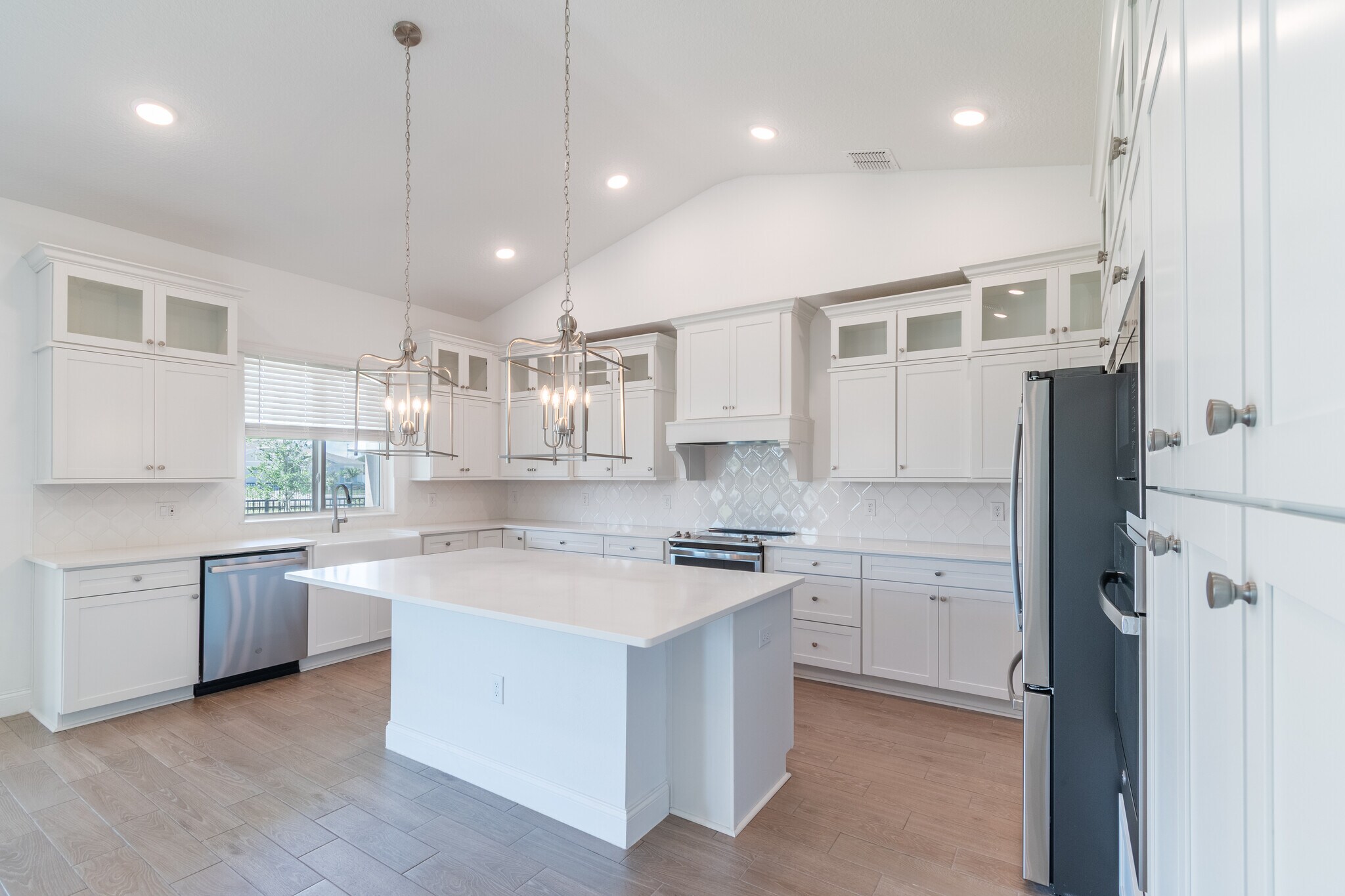 Building Photo - 3412 Armen Dr