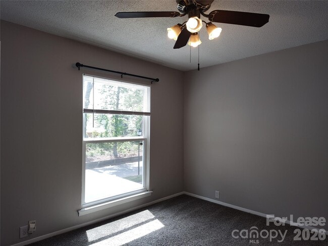 Building Photo - 7001 Stonington Ln