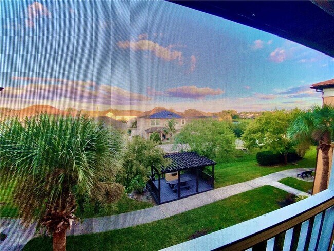 Building Photo - 5451 Vineland Rd