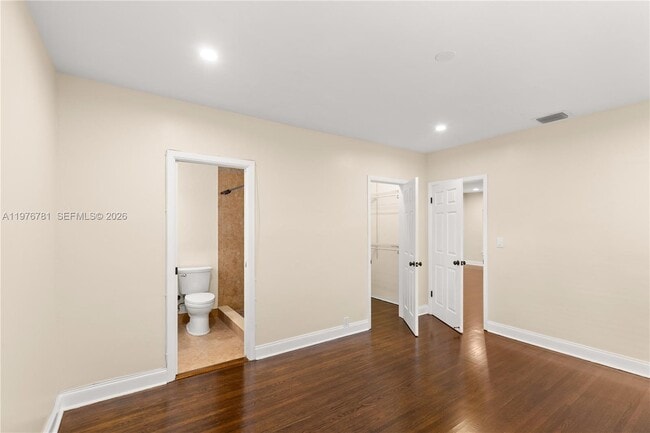 Building Photo - 140 Santander Ave