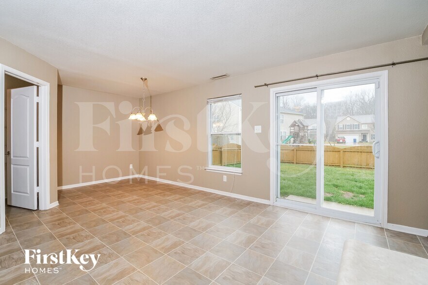 Building Photo - 8018 Gathering Ln